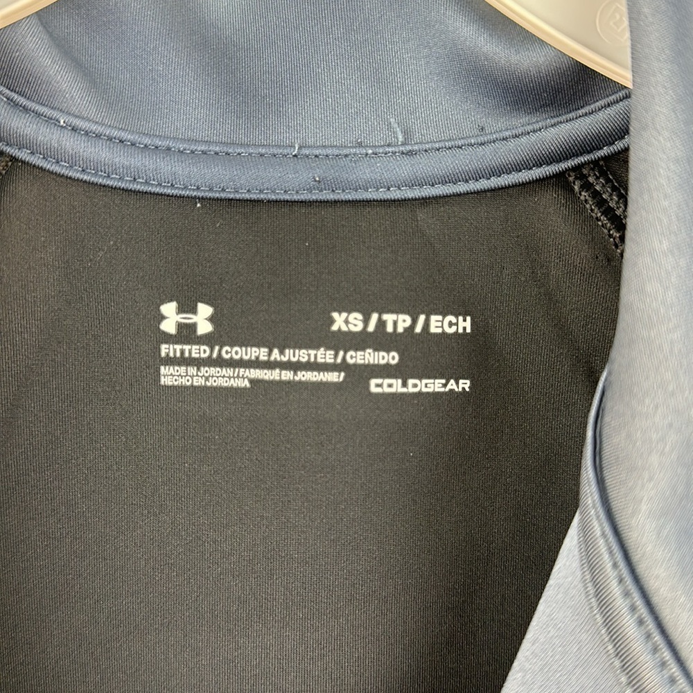 Under Armour Half Zip Pull Over Activewear Top, XS - Picture 10 of 11